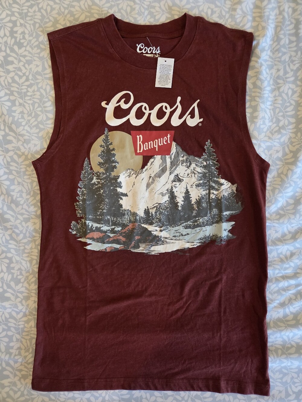 NWT Coors Banquet Beer Sleeveless Men's Shirt Small Party BBQ Casual Beach